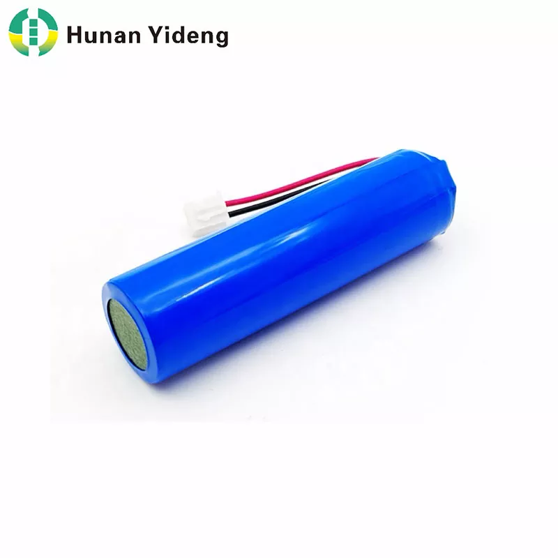 18650 3,7 V 2600 mAh újratölthető lítium-ion akkumulátor